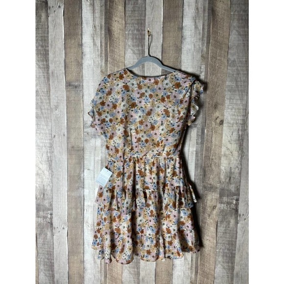 ASTR The Label Floral Boho Dress NWT - Picture 4 of 5